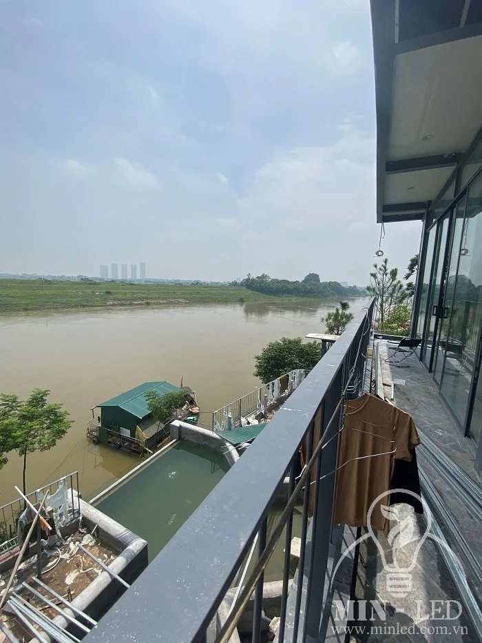 Cap den led va thiet bi dien cong trinh tai Long Bien 6