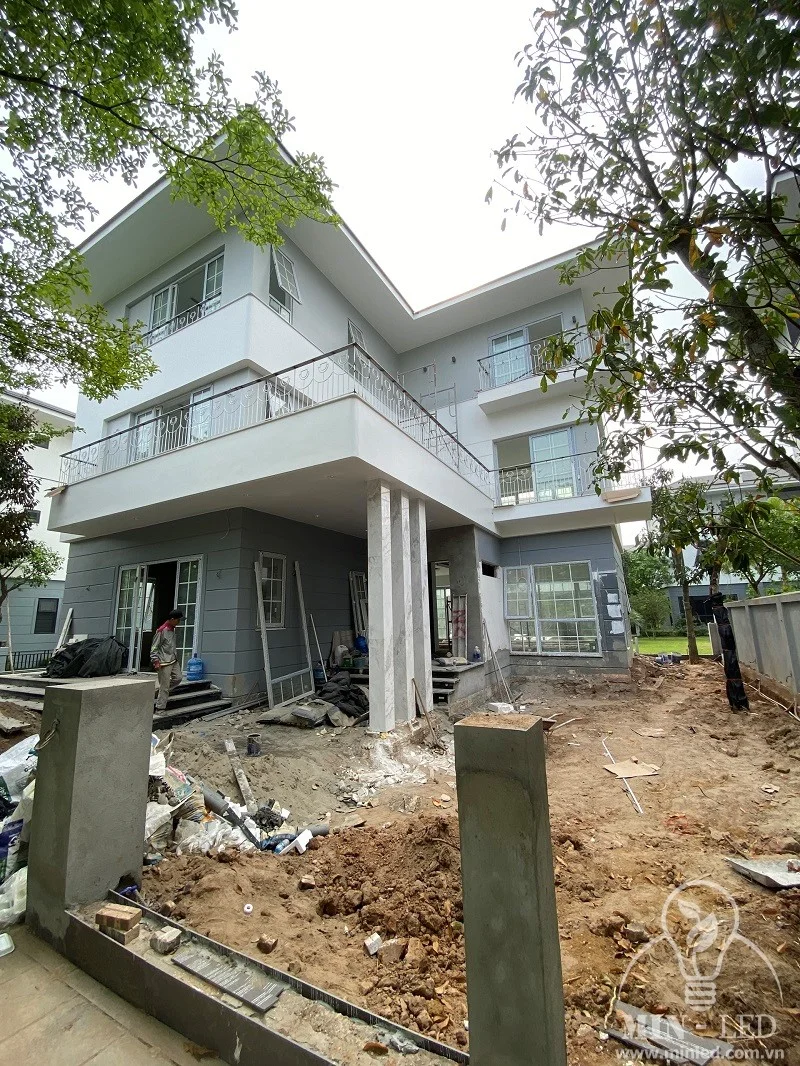 Cung cap den led thiet bi dien tai splendora 4 1