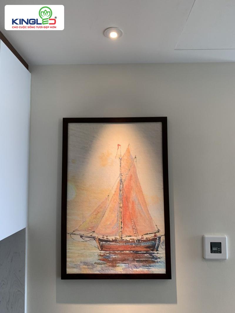 Den LED am tran roi KingLED Tourmaline DLRO 3 1