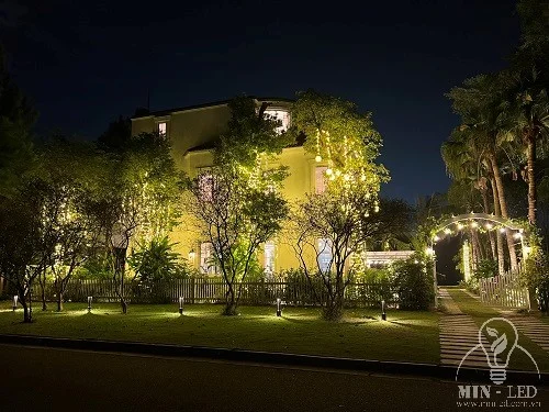 Den san vuon cong trinh Dai Lai anh 7