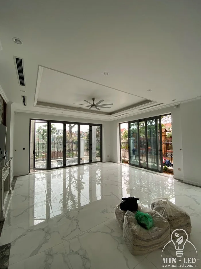 cung cap den led thiet bi dien cho biet thu trieu do tai tdbs 4