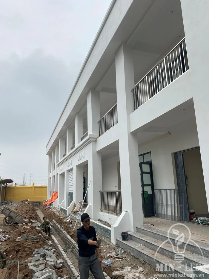 cung cap den led thiet bi dien vat tu nuoc cho nha dieu hanh tram bien ap 500kv 3