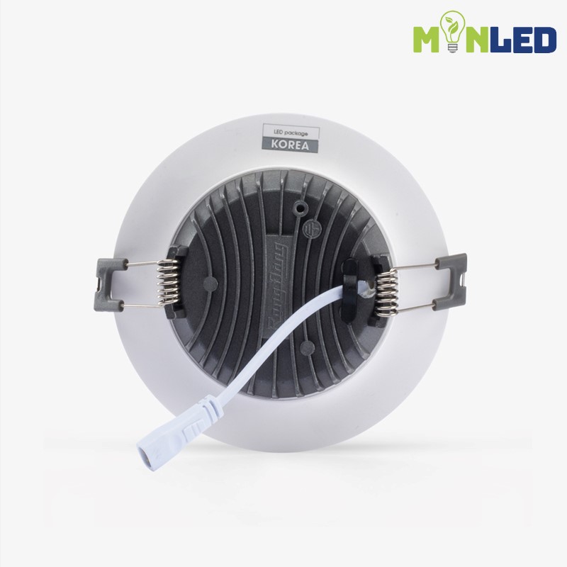 Mặt sau đèn LED âm trần Rạng Đông có in tem sử dụng chip LED Korea