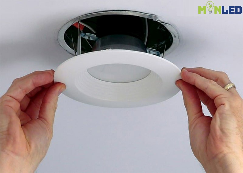 Kích thước lỗ khoét đèn (Cut-out) thông số quan trọng khi mua