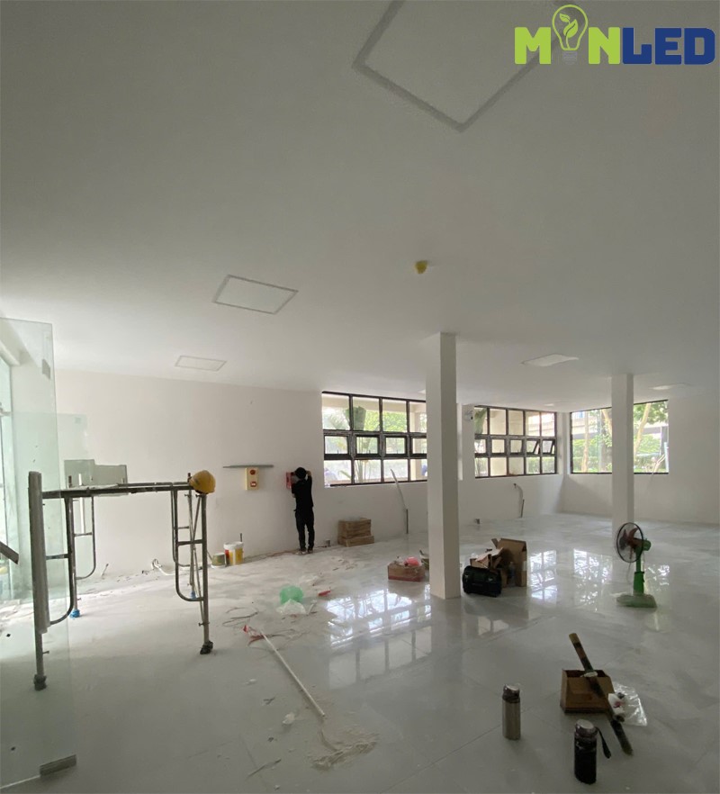 Hình ảnh thực tế công trình lắp đèn Panel âm trần P08 Rạng Đông